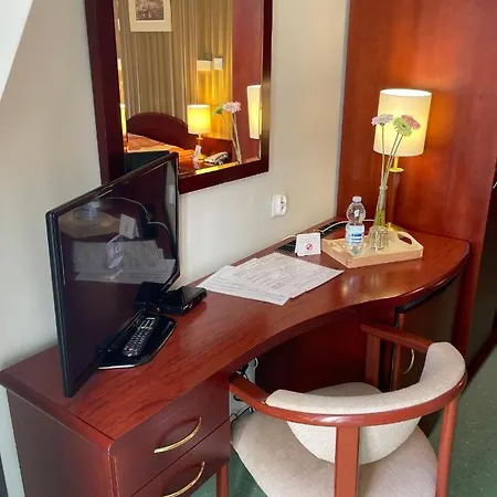 Lival Hotel 3*